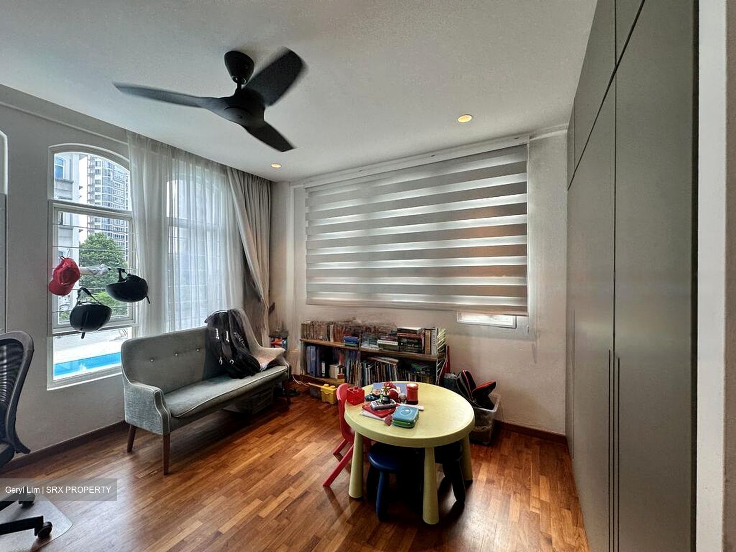 Chateau Le Fame (D10), Apartment #458469111